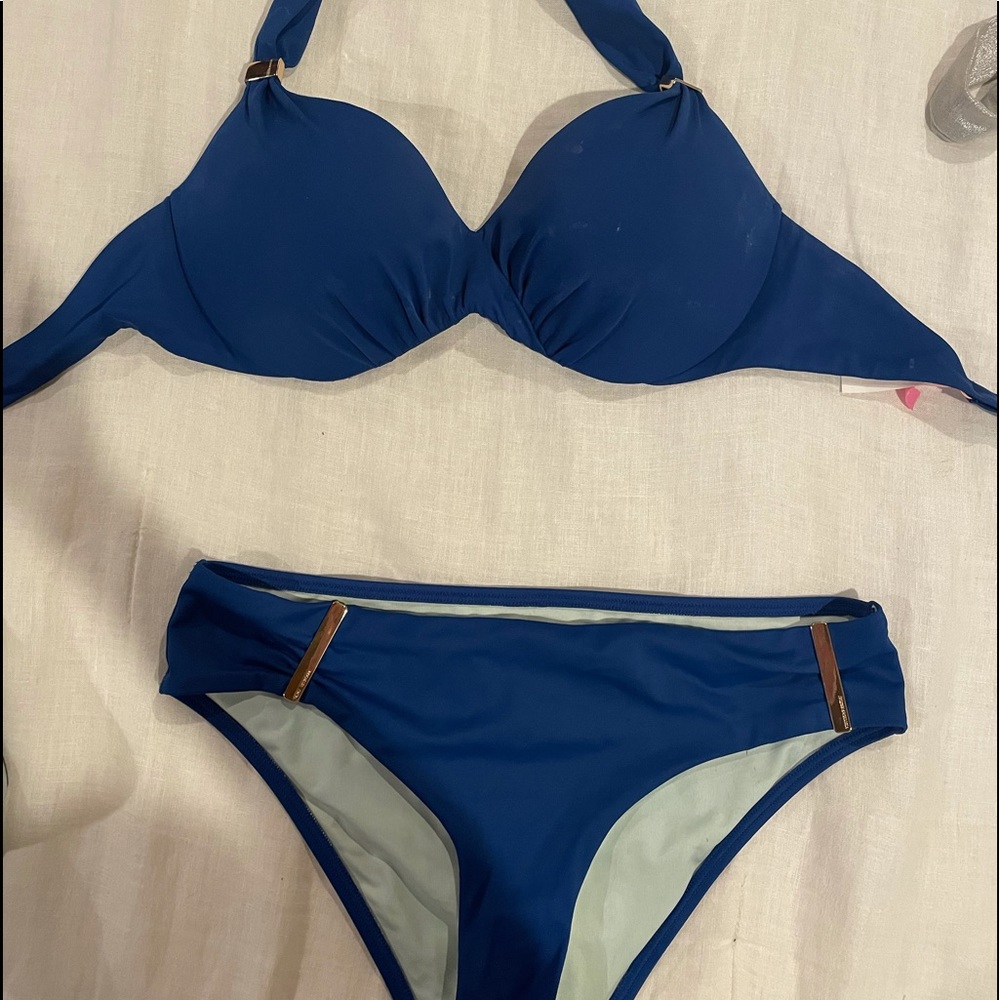 Victoria Secret bikini